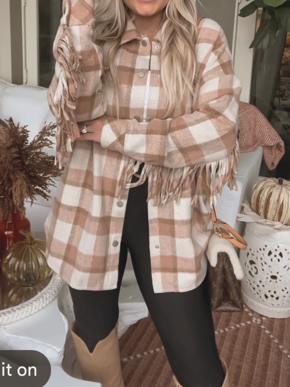 Pink Lily Nashville shacket, plaid pattern & fringe detailing Size XL EUC